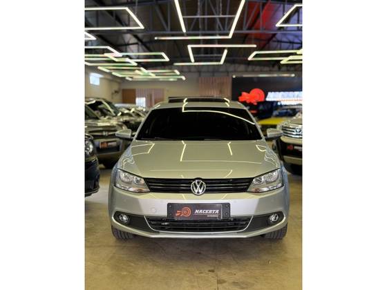 VOLKSWAGEN JETTA 2.0 TSI HIGHLINE 200CV GASOLINA 4P TIPTRONIC